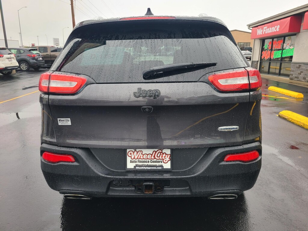 2017 Jeep CHEROKEE LATITUDE