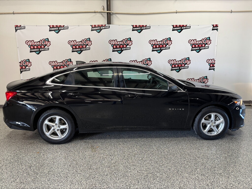 2018 Chevrolet MALIBU LS (1FL)