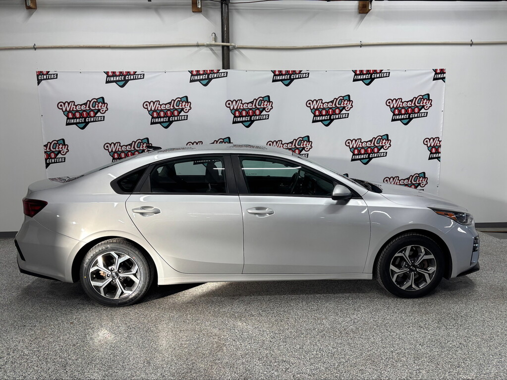 2020 KIA FORTE FE; LXS