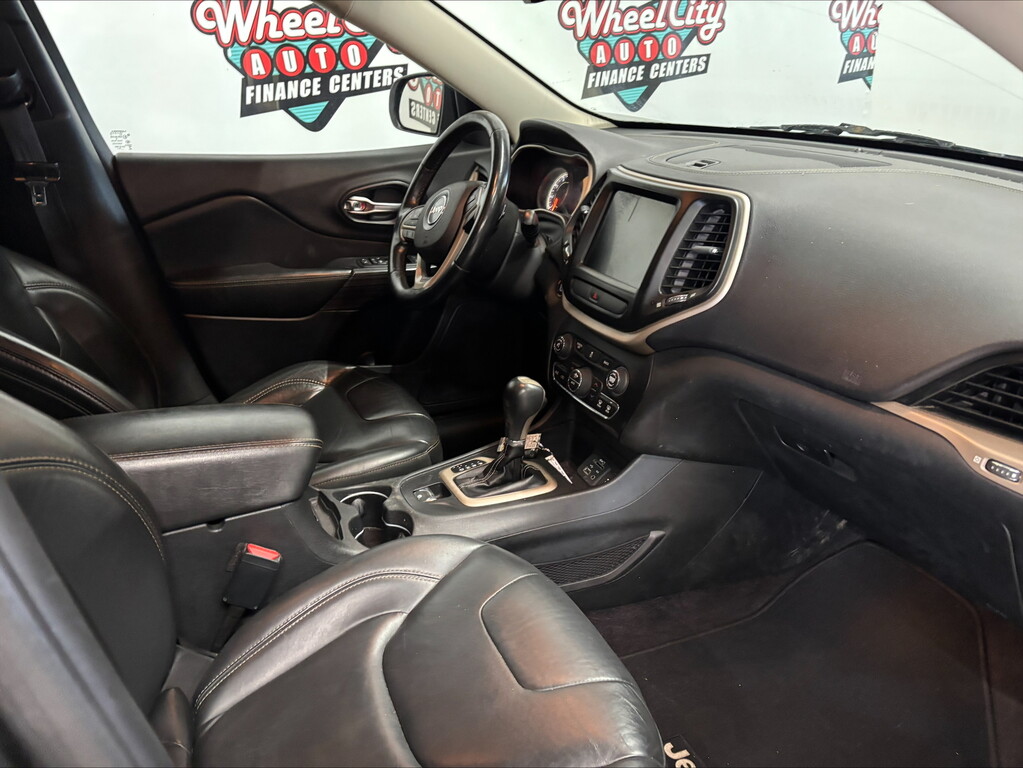 2016 Jeep CHEROKEE LIMITED