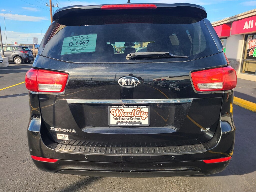 2017 KIA SEDONA EX; LX