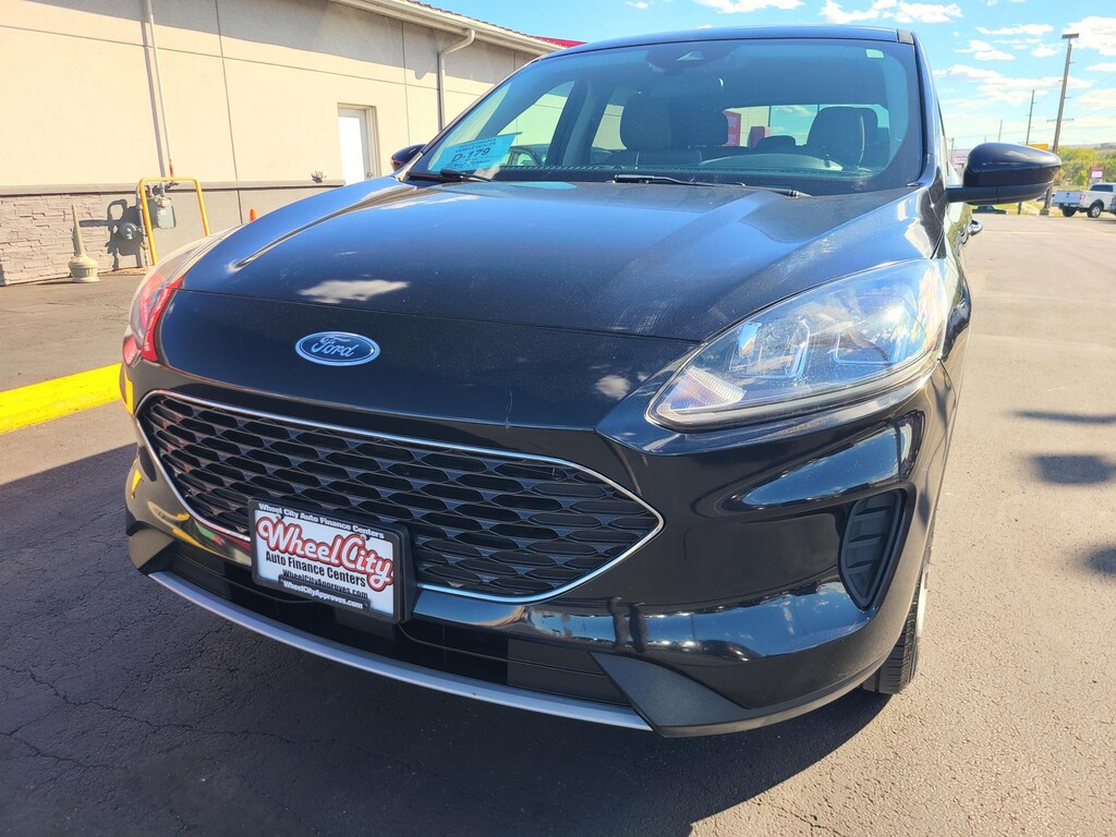 2020 Ford ESCAPE SE