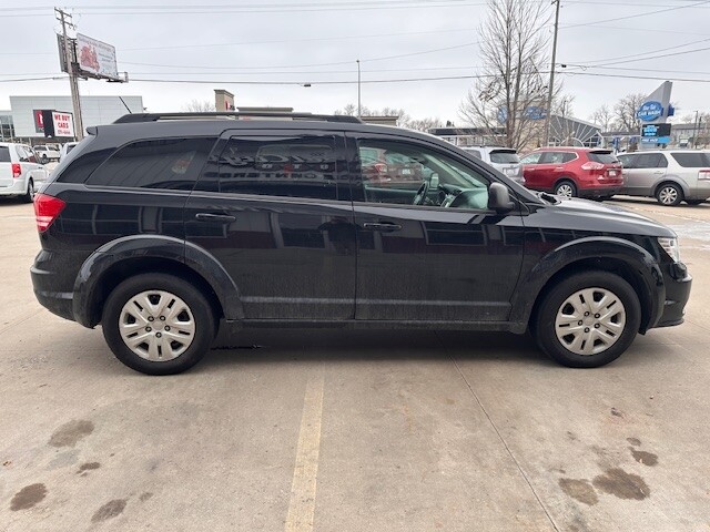 2018 Dodge JOURNEY SE