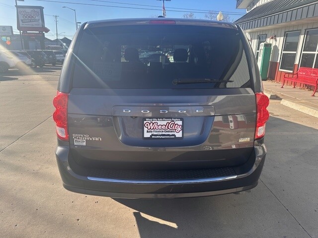 2017 Dodge GRAND CARAVAN SE