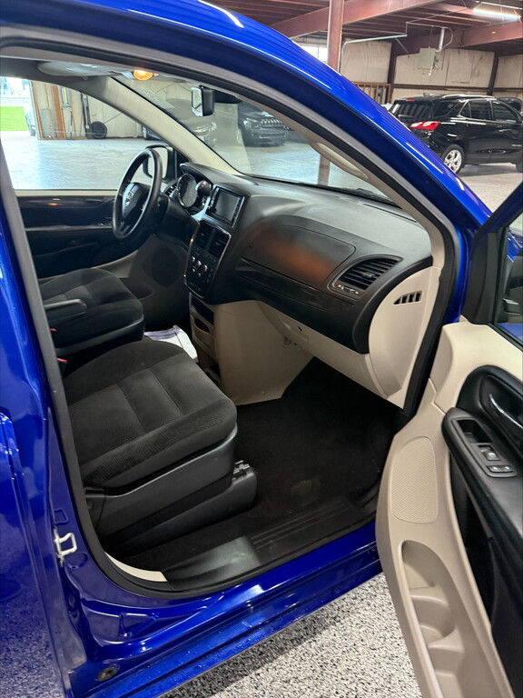 2019 Dodge GRAND CARAVAN SE