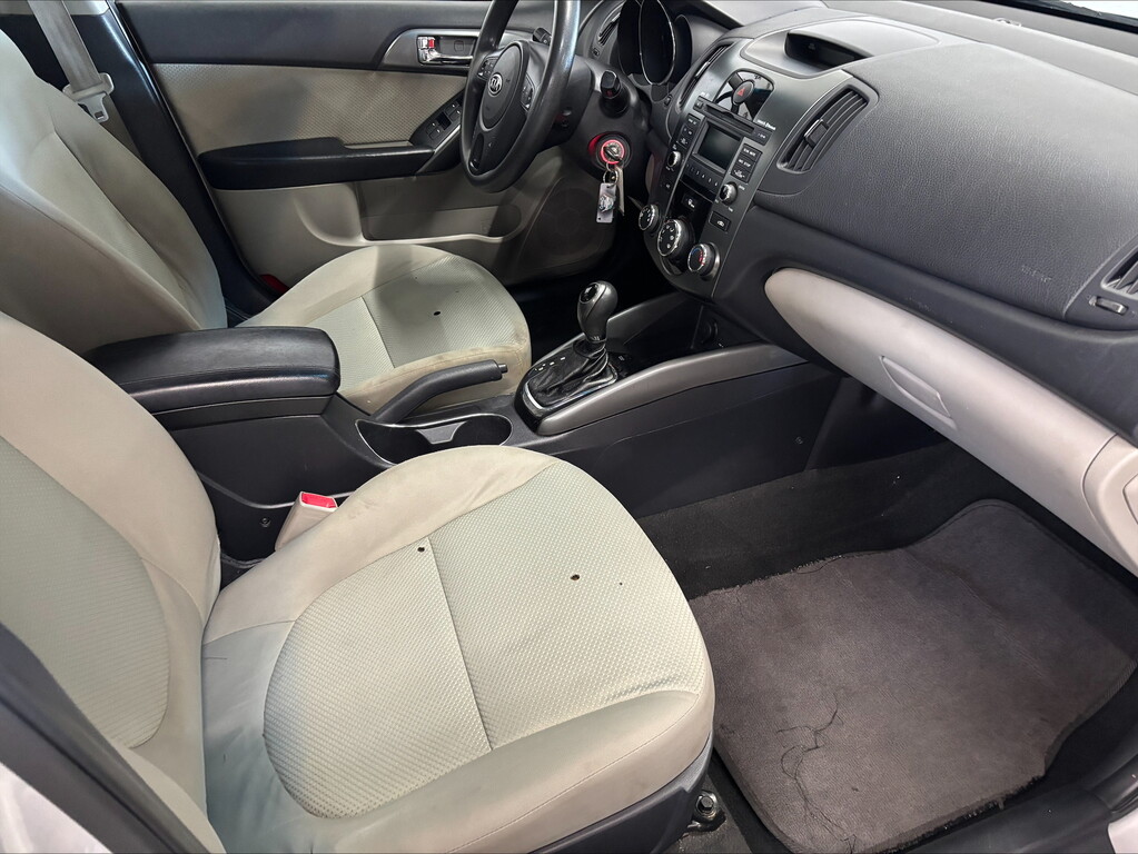 2013 KIA FORTE EX; LX