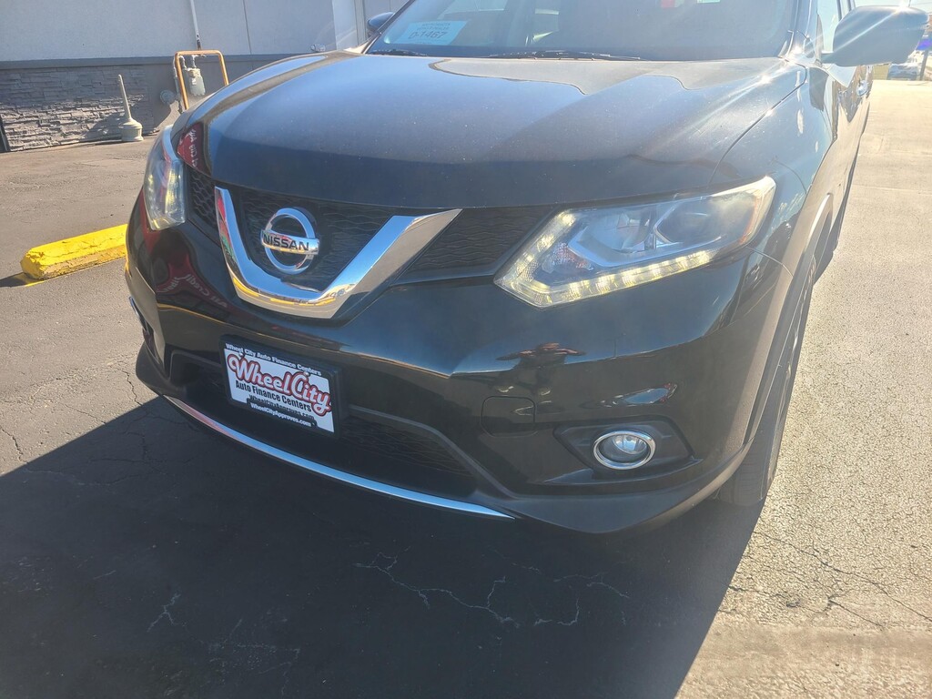 2016 Nissan ROGUE S; SL; SV