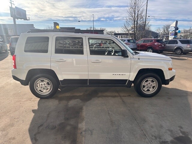 2015 Jeep PATRIOT SPORT