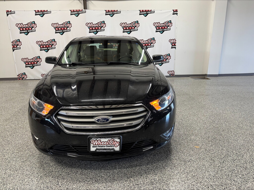 2015 Ford TAURUS SEL