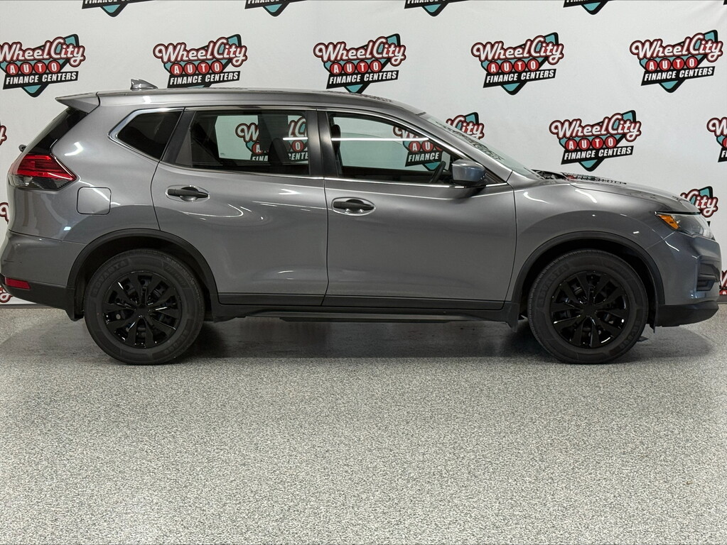 2018 Nissan ROGUE S; SL; SV