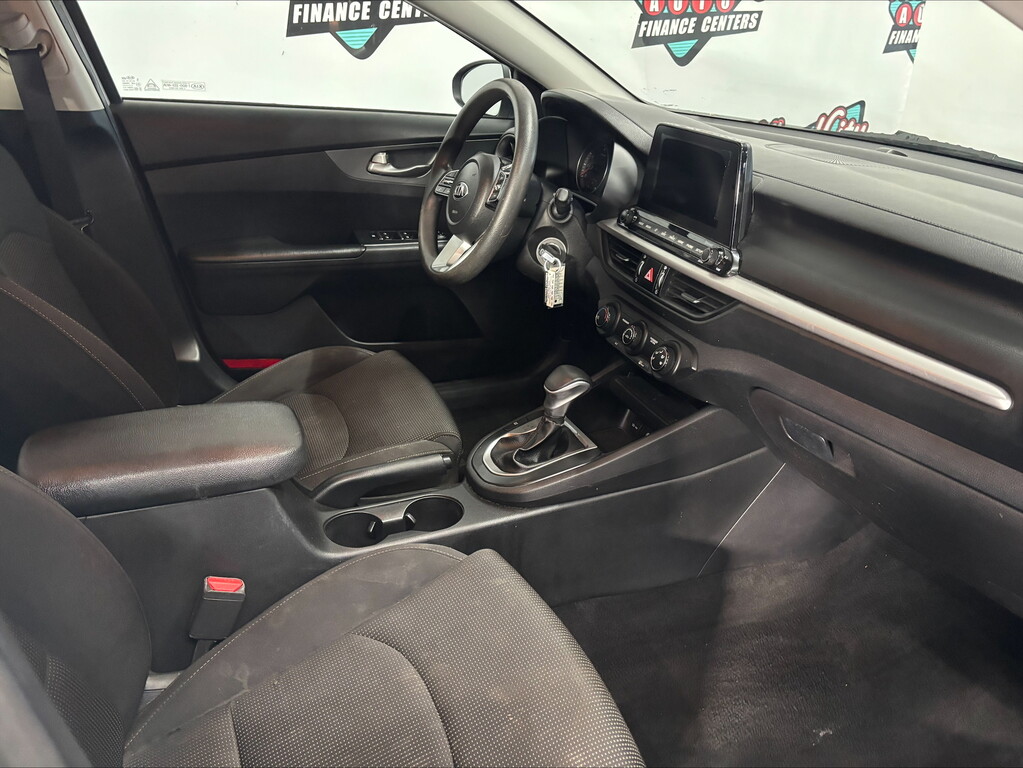 2020 KIA FORTE FE; LXS