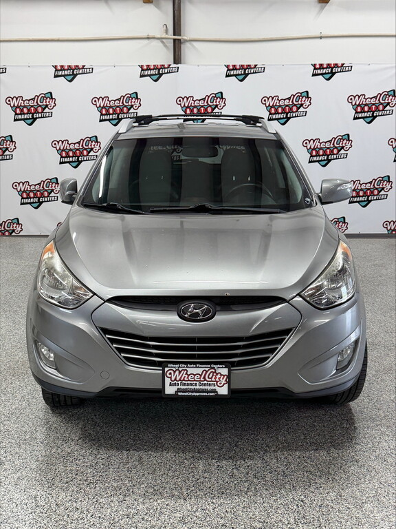2013 Hyundai TUCSON GLS; LIMITED