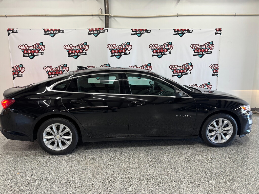 2022 Chevrolet MALIBU LT (1LT)