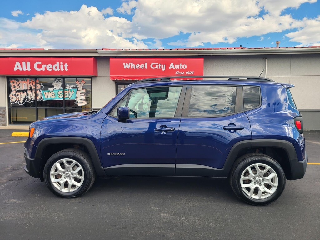 2016 Jeep Renegade Latitude's photo