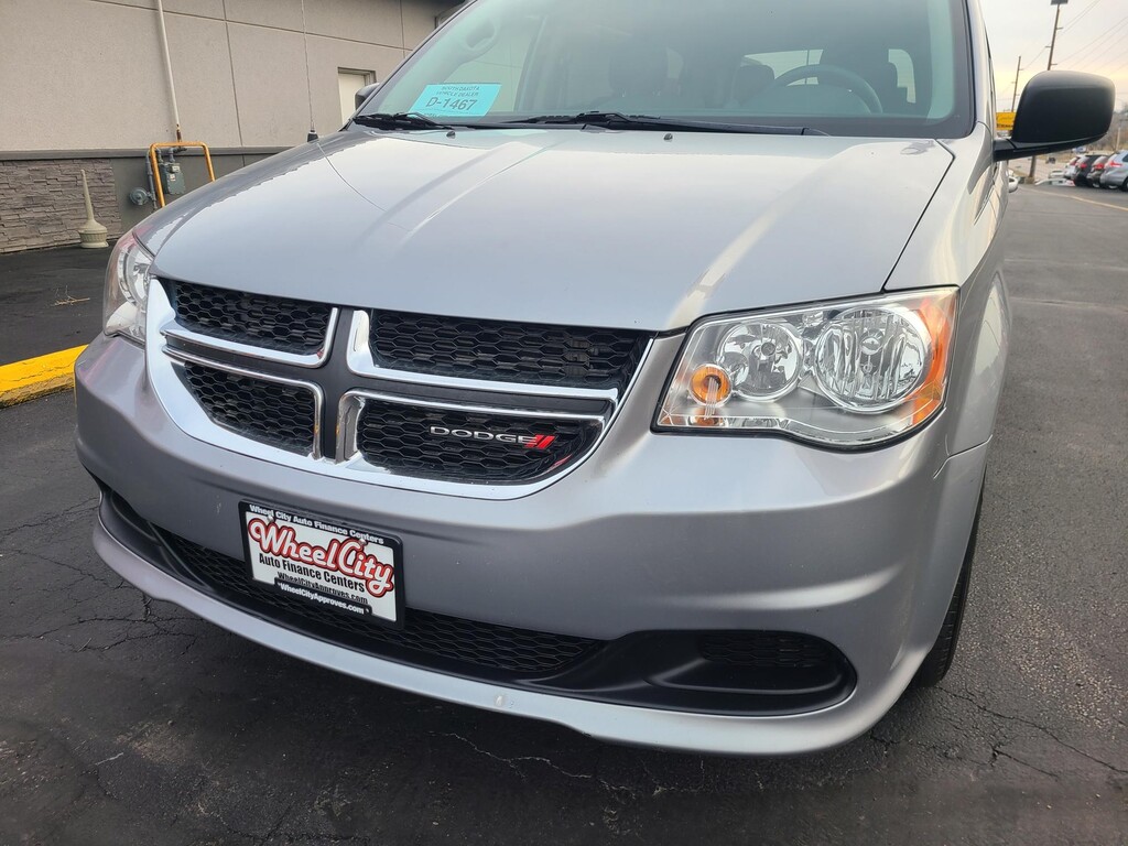 2018 Dodge GRAND CARAVAN SE