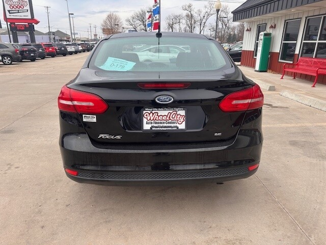 2018 Ford FOCUS SE