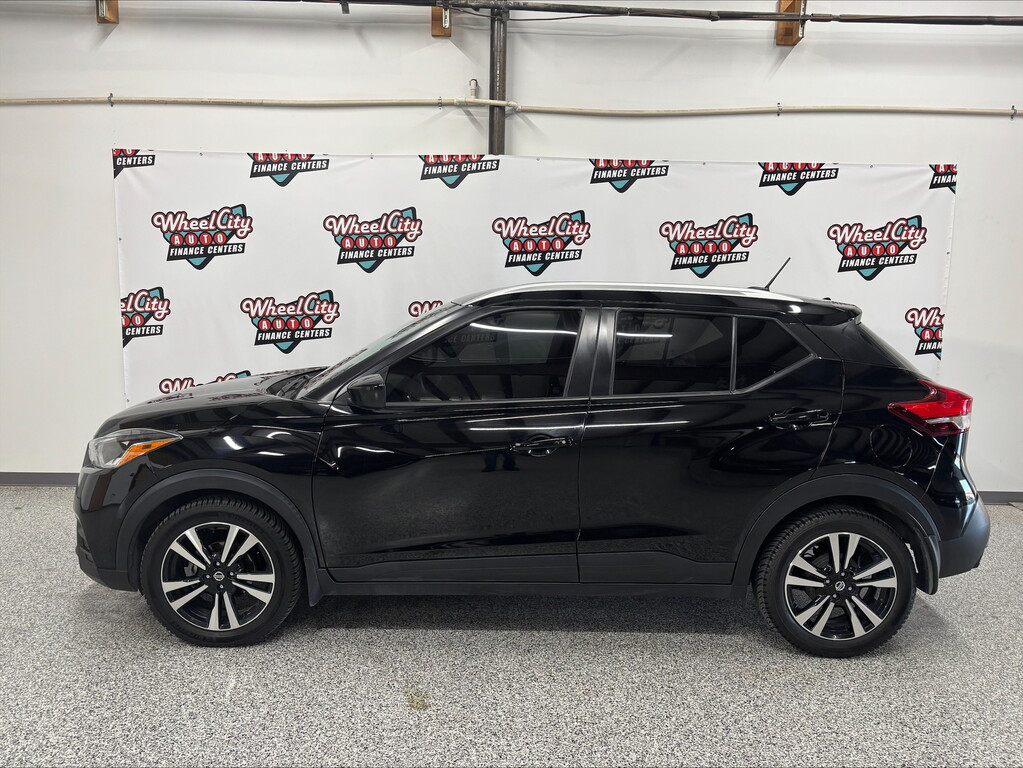 2019 Nissan Kicks SV's photo