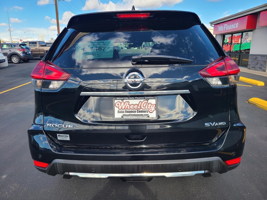 2019 Nissan ROGUE S; SL; SV