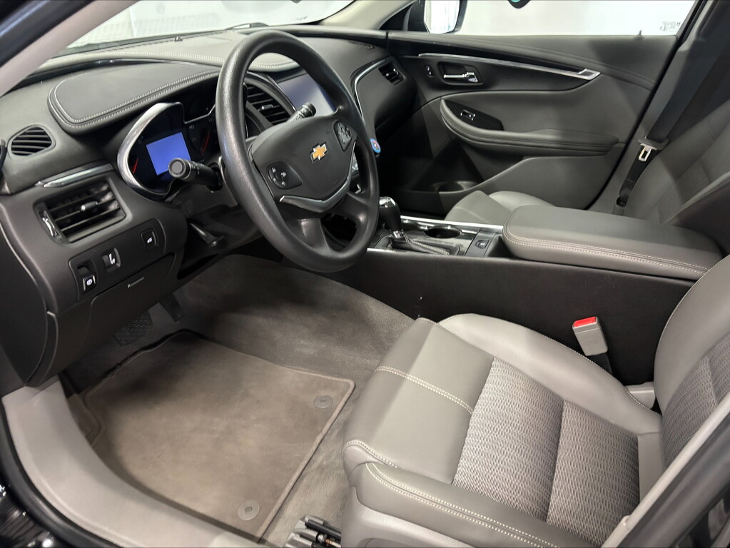 2018 Chevrolet IMPALA LS (1FL)