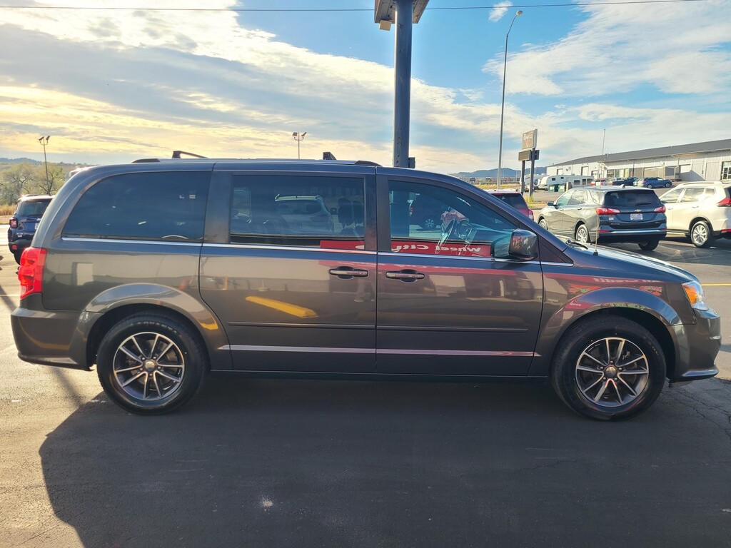 2017 Dodge GRAND CARAVAN SXT