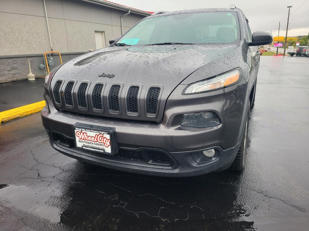 2017 Jeep CHEROKEE LATITUDE