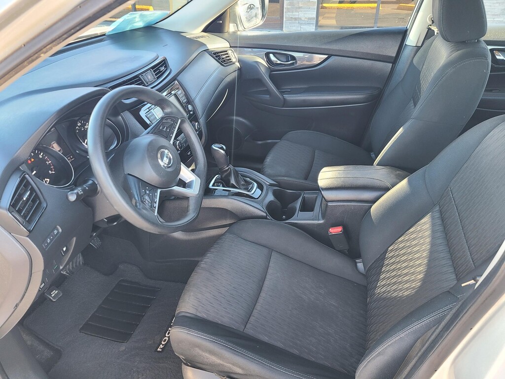 2018 Nissan ROGUE S; SL; SV