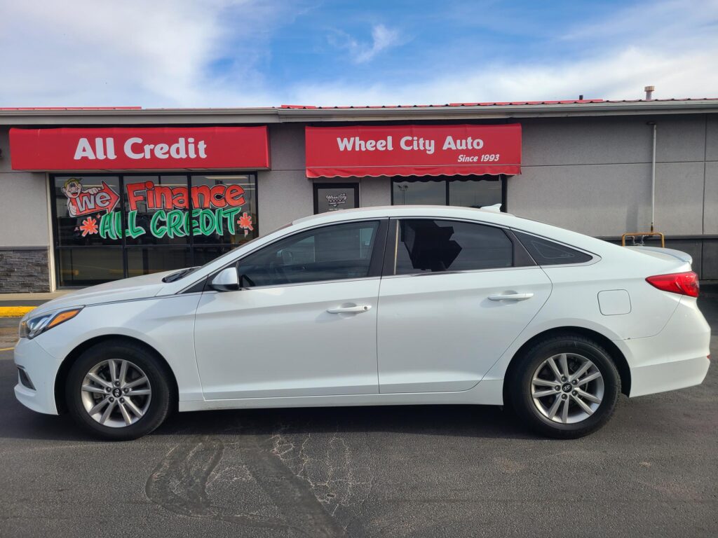 2017 Hyundai SONATA BASE; SE