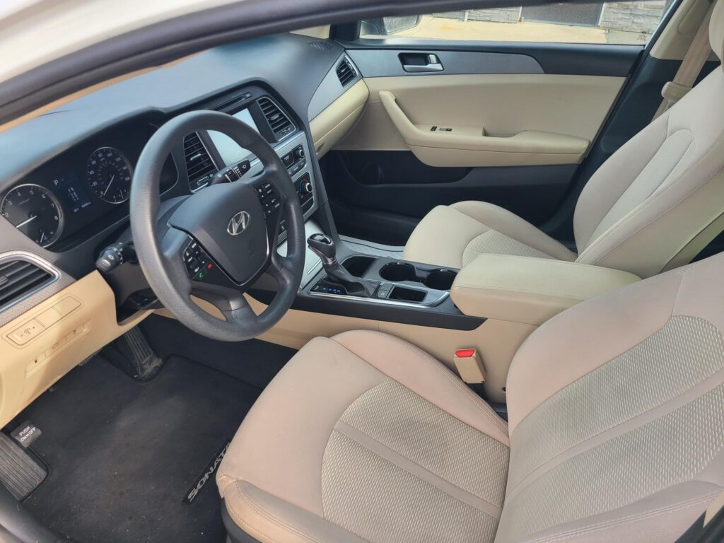 2017 Hyundai SONATA BASE; SE