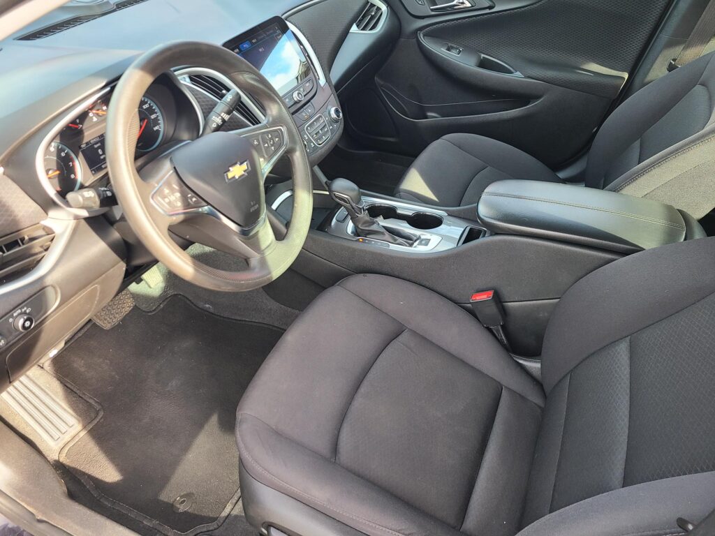 2023 Chevrolet MALIBU LT (1LT)