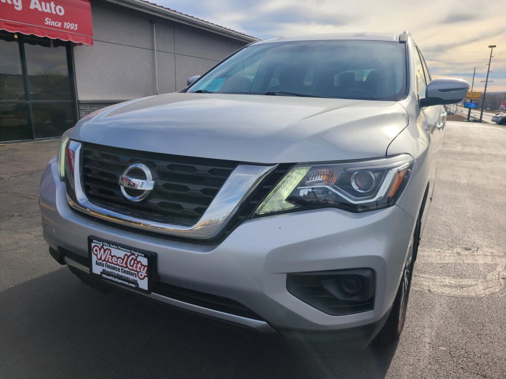 2019 Nissan PATHFINDER S; SL; PL