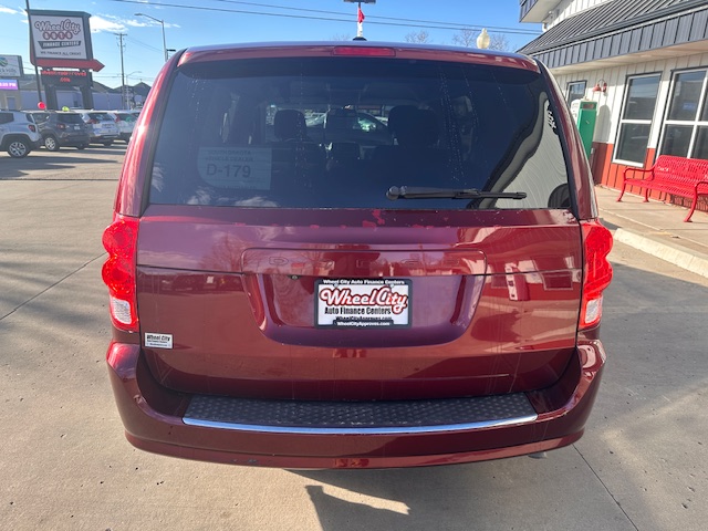 2017 Dodge GRAND CARAVAN SE
