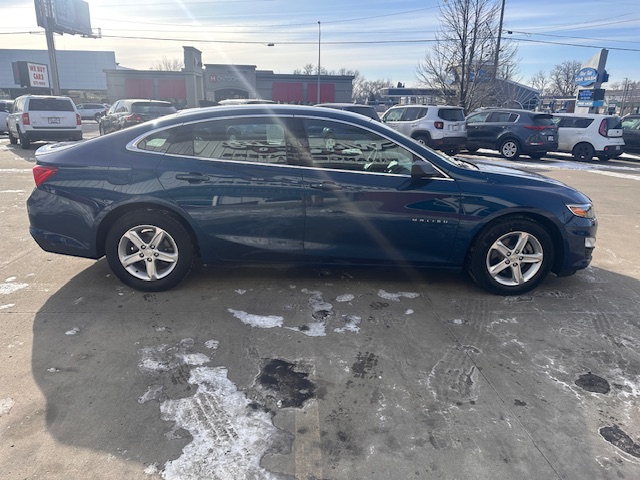 2019 Chevrolet MALIBU LS (1LS)