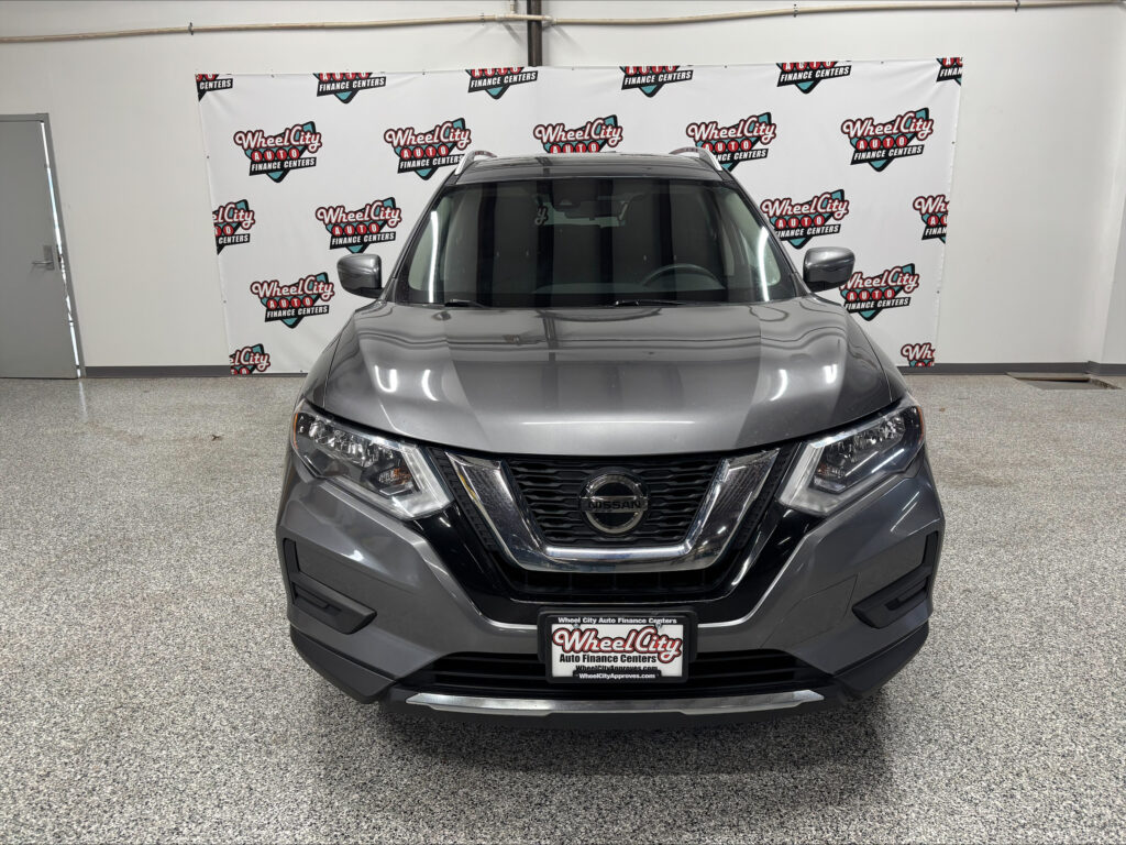2018 Nissan ROGUE S; SL; SV