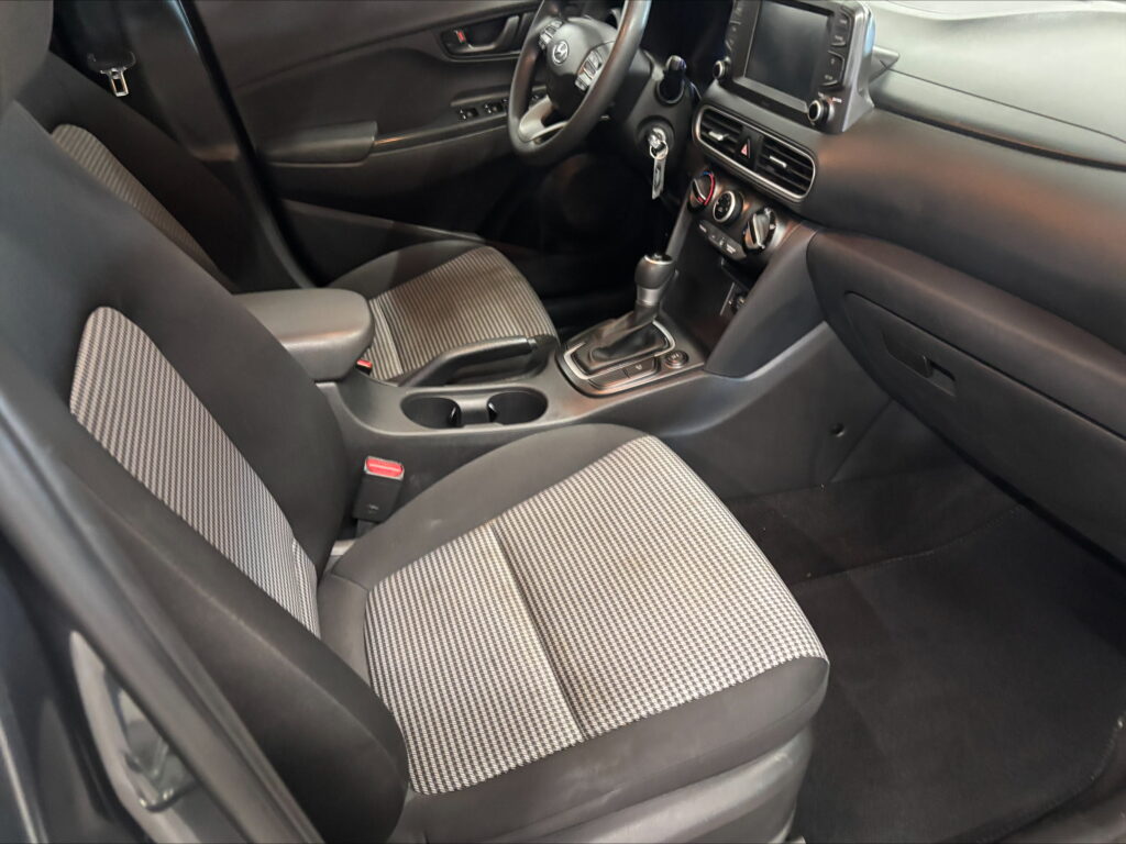 2020 Hyundai KONA SE