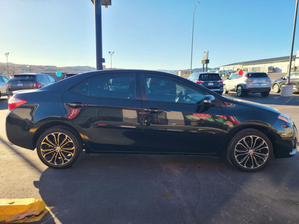 2015 Toyota COROLLA S; LE; L