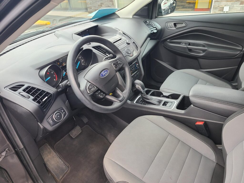 2018 Ford ESCAPE S