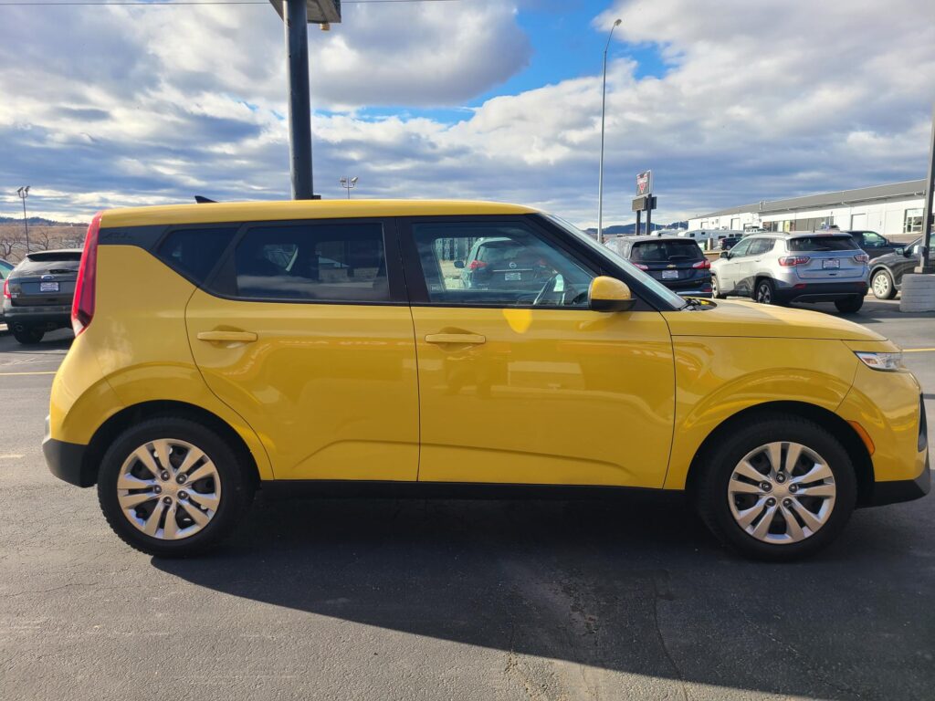 2020 KIA SOUL LX; S; X-LINE