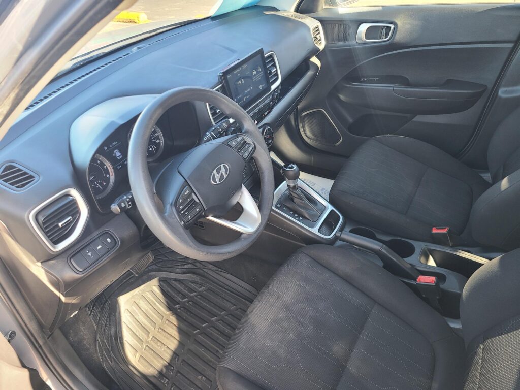 2021 Hyundai VENUE SE