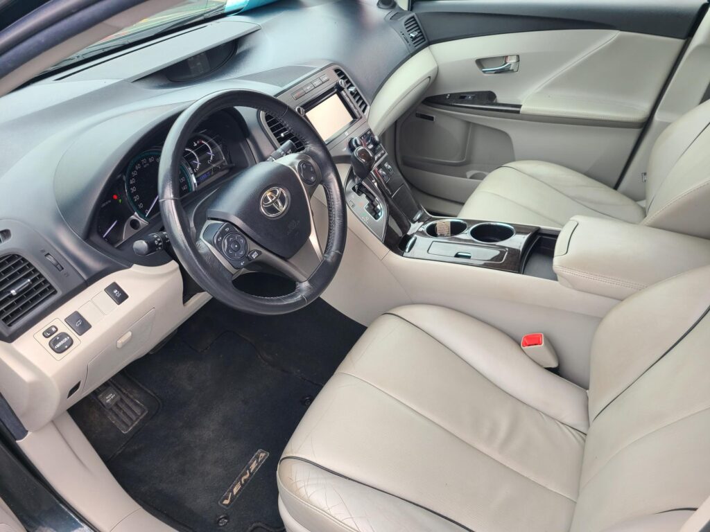 2013 Toyota VENZA BASE