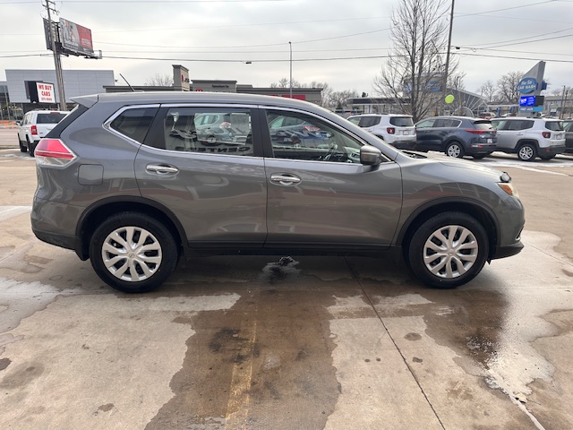 2015 Nissan ROGUE S; SL; SV