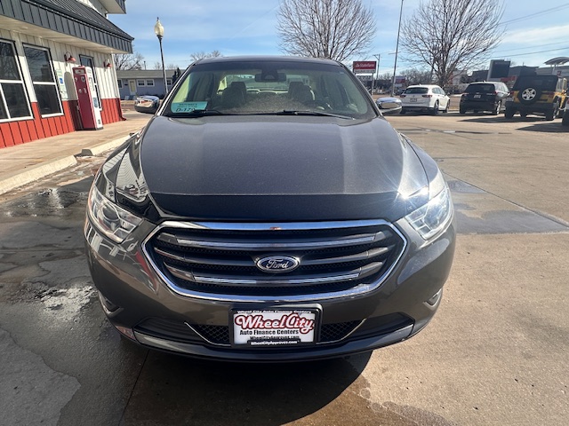 2018 Ford TAURUS LIMITED