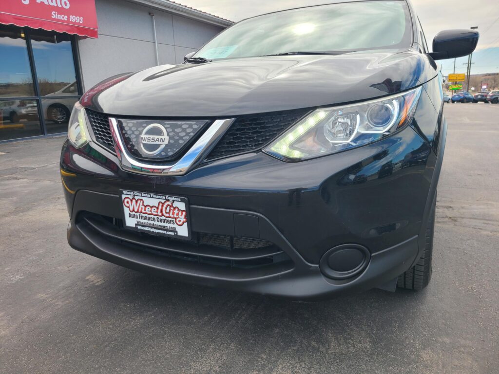 2018 Nissan ROGUE SPORT S; SL