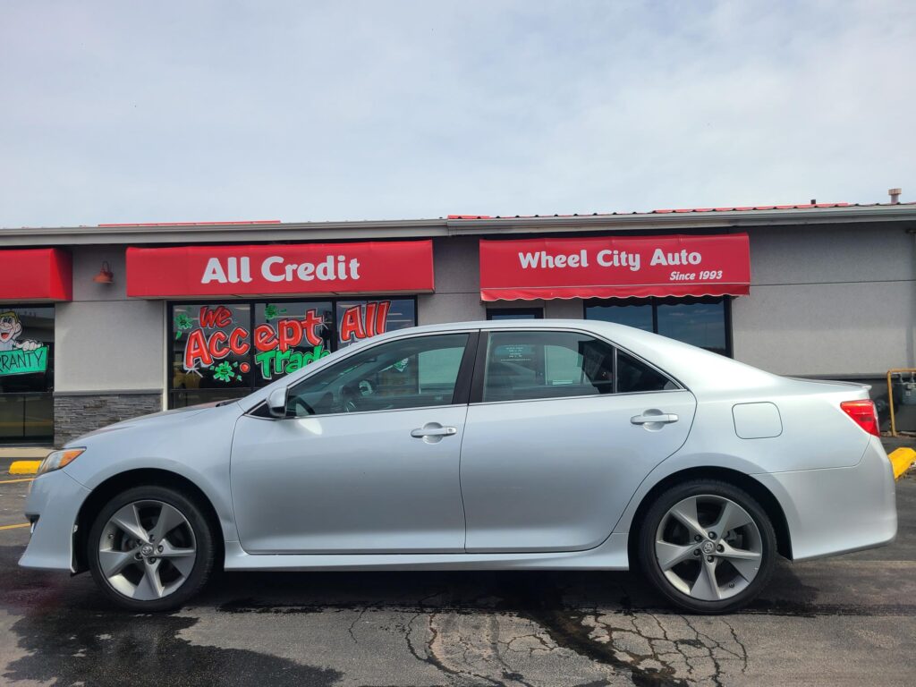 2012 Toyota CAMRY SE; LE; XLE