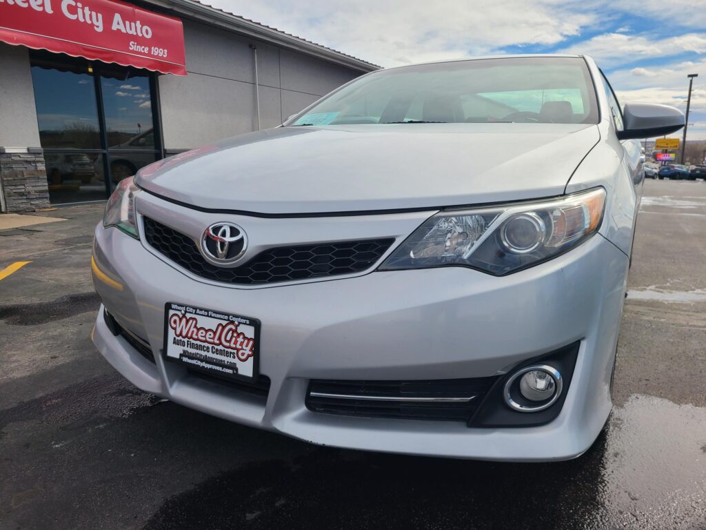 2012 Toyota CAMRY SE; LE; XLE