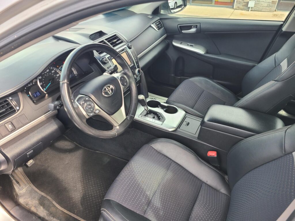 2012 Toyota CAMRY SE; LE; XLE