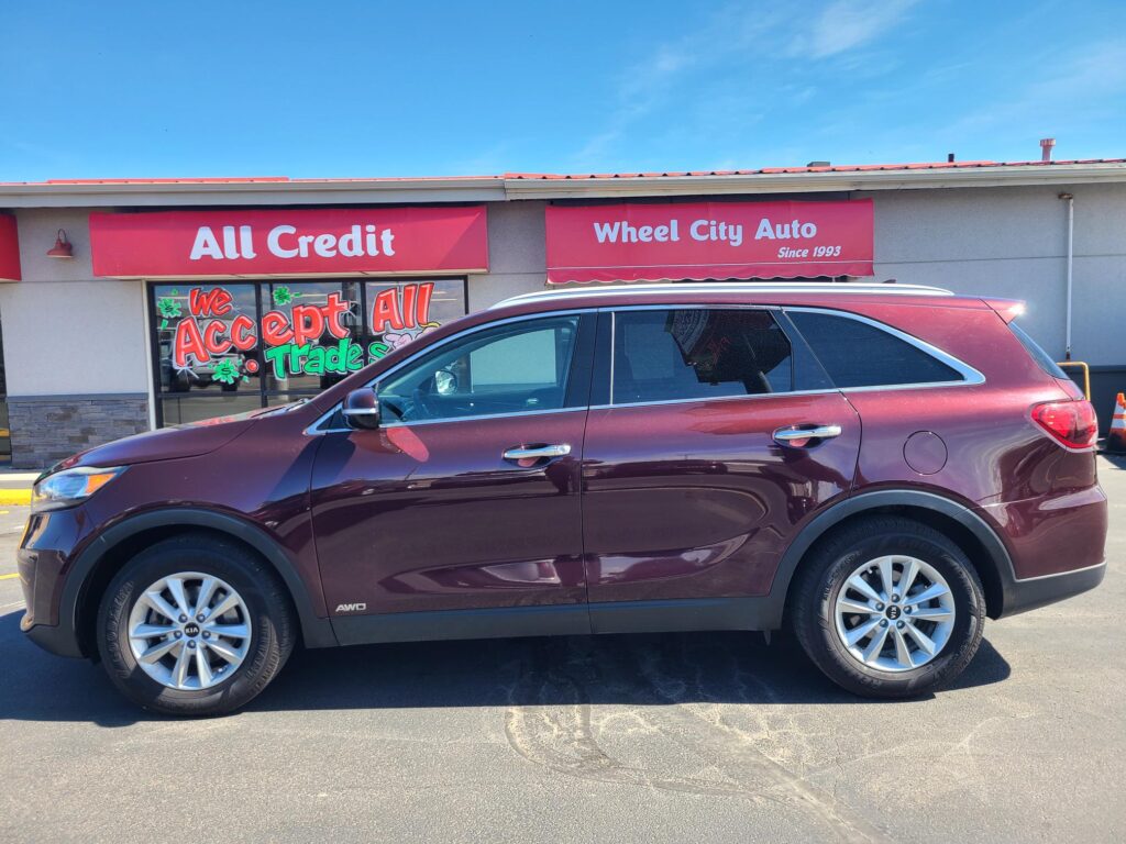 2019 KIA SORENTO LX; L