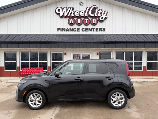 2022 KIA SOUL LX; S; X-LINE