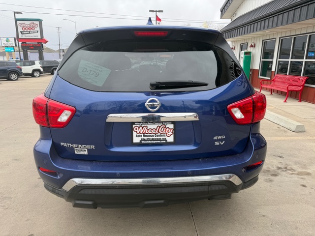 2020 Nissan PATHFINDER SV