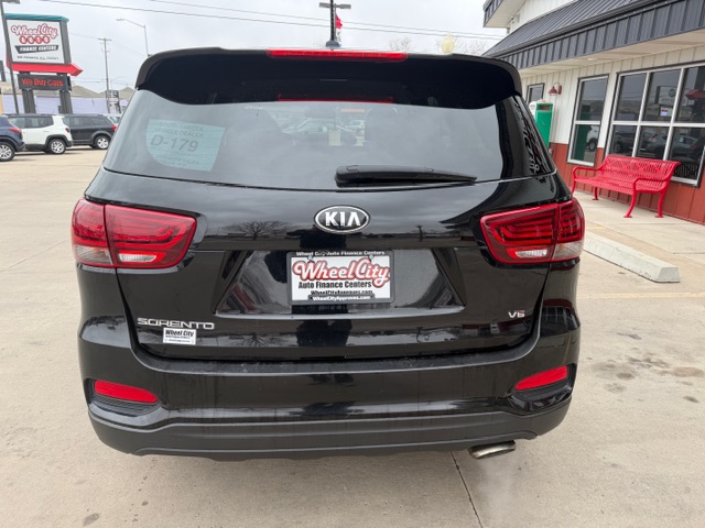 2020 KIA SORENTO LX; L