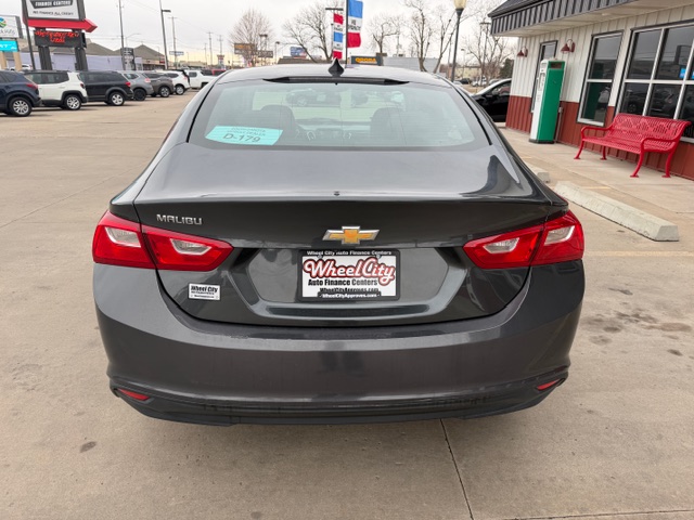 2017 Chevrolet MALIBU LS (1LS)